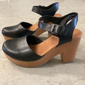 Universal Thread | Black Mary Jane Clog heels size 7